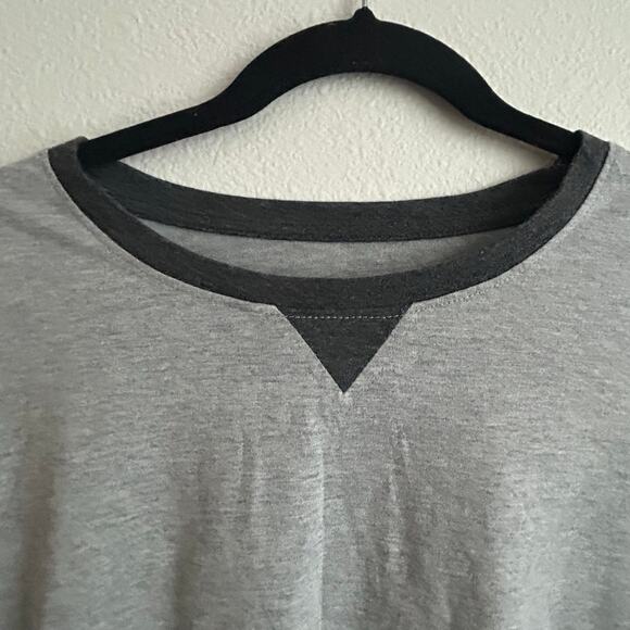 The‎ White Company Long Sleeve T-Shirt Gray V-Neck Athletic Top - Picture 2 of 5